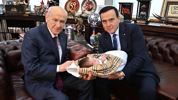 Bebeğine 'Devlet' ismini veren Kürşat Yılmaz, MHP lideri Devlet Bahçeli'yi ziyaret ettiği anların fotoğraflarını paylaştı.