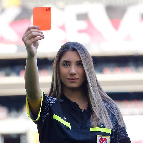Elif Karaarslan Hakemliğe Ne Zaman Başladı?