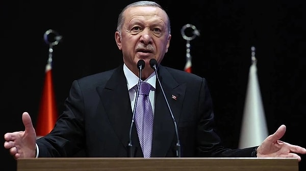 Cumhurbaşkanı Erdoğan, üstü kapalı olarak verdiği mesajında şu ifadeleri kullandı: 👇