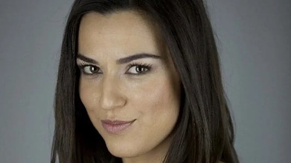 Pelin Yoru Kimdir?