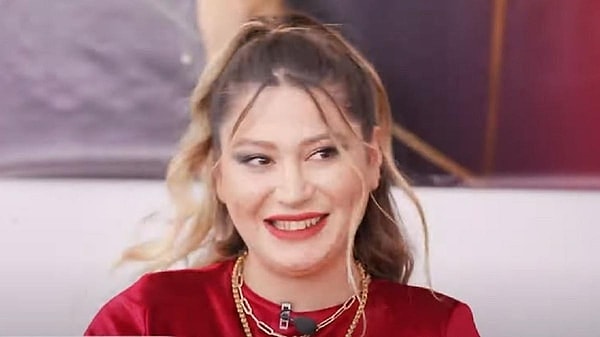 Neşe Özkan Kimdir?