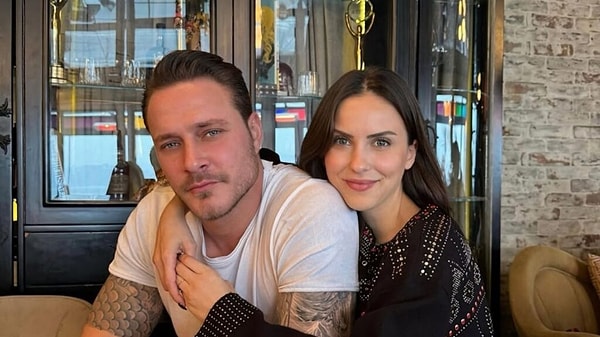 Ece Bayrak Ne İş Yapıyor, Mesleği Ne?